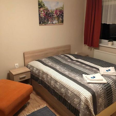 Beska Apartamento Bešeňová Exterior foto