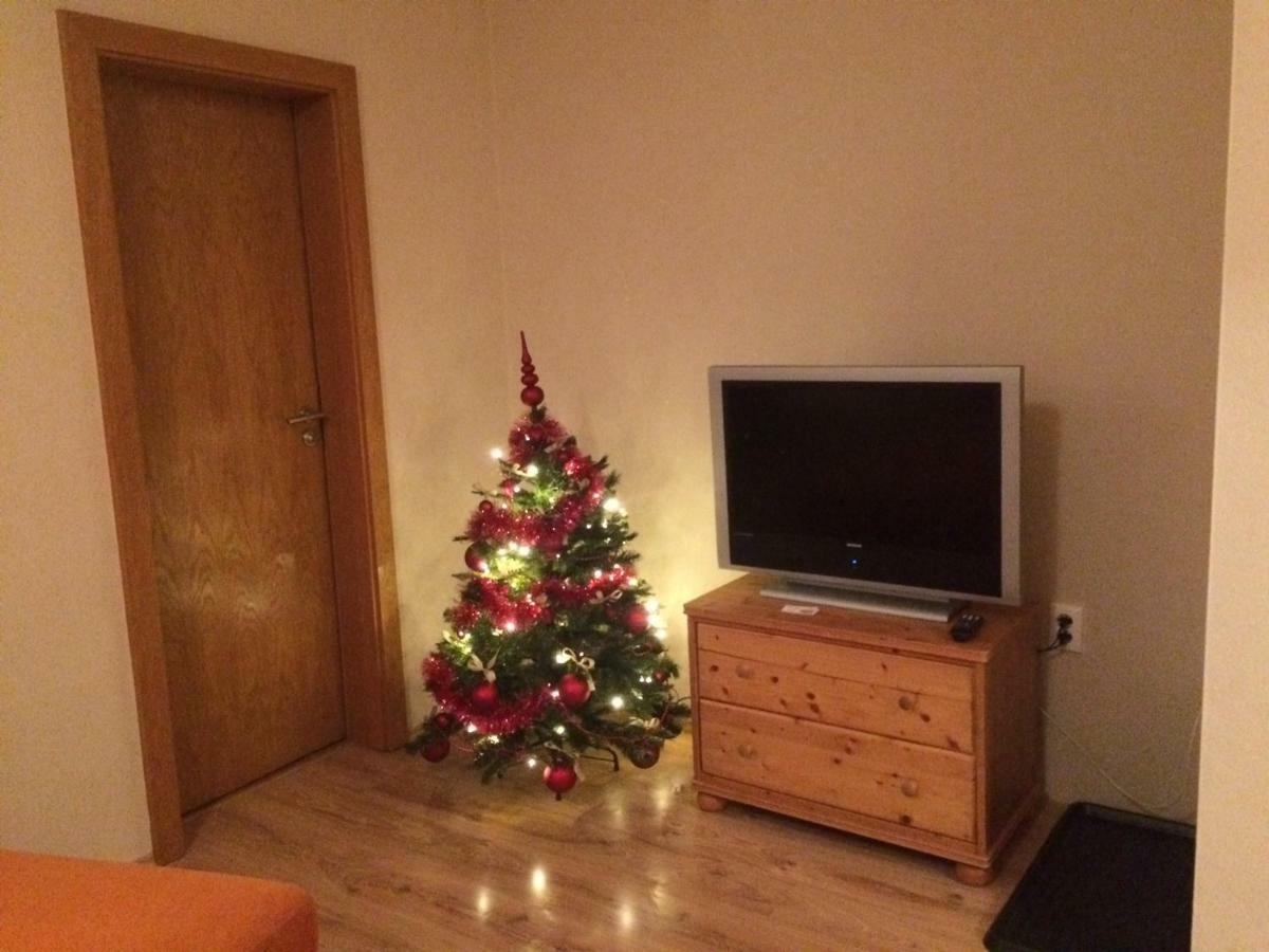 Beska Apartamento Bešeňová Exterior foto
